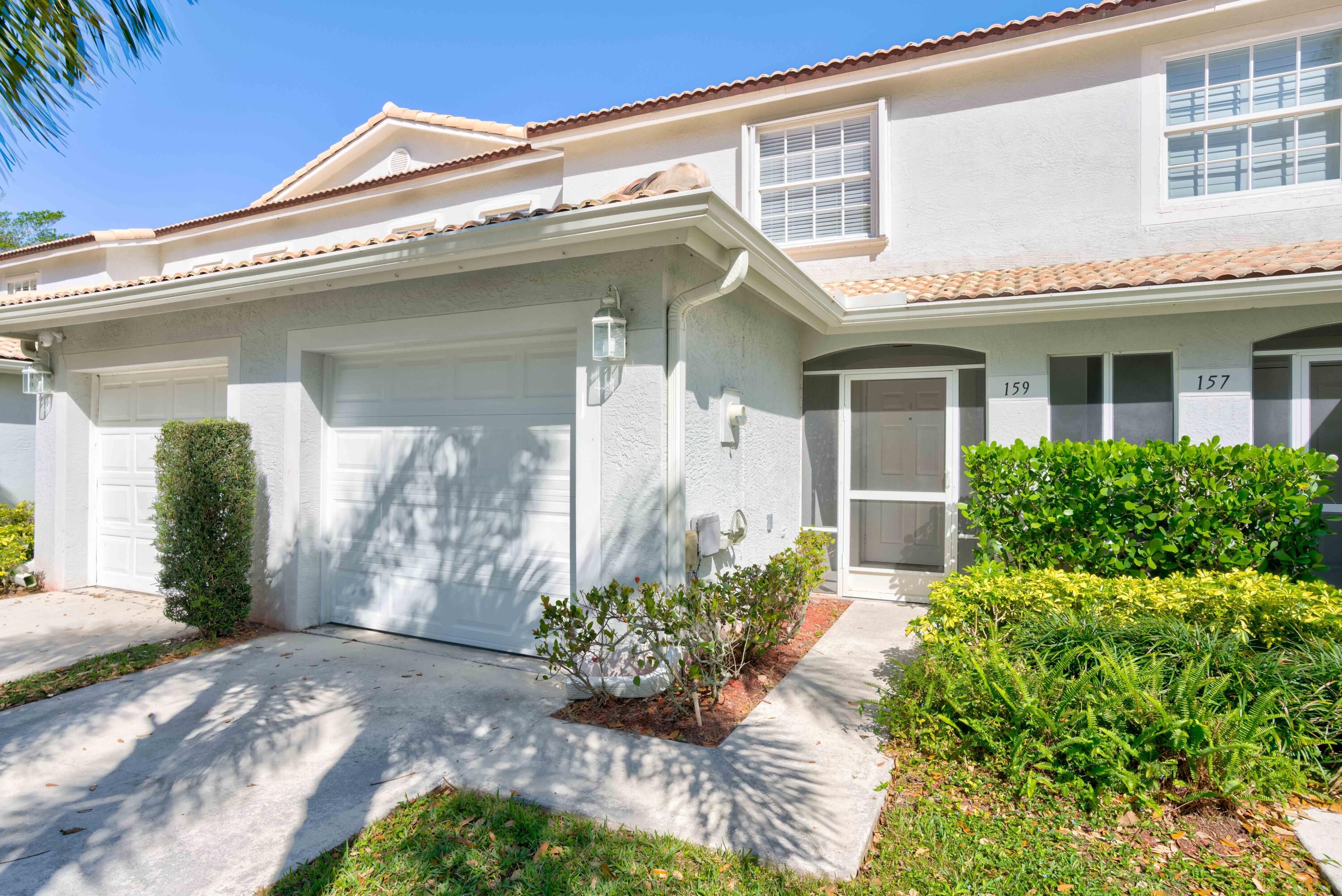 159 Fox Meadow Run Jupiter, FL 33458 - Photo 7 of 37 Front of Home