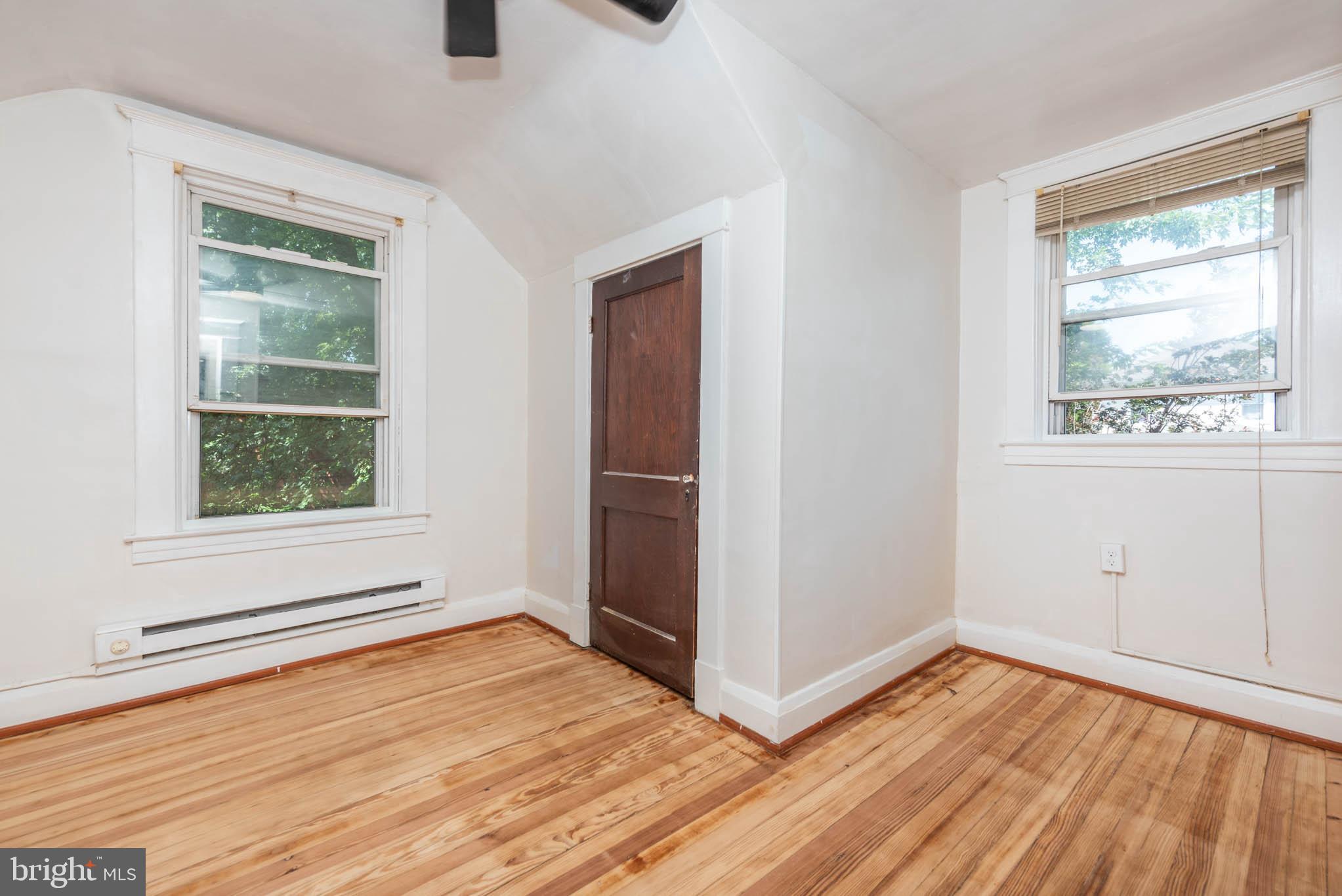 5111 Ardmore Way Baltimore, MD 21206 - Photo 12 of 31