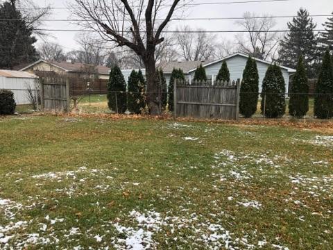 29 Surrey Road Montgomery, IL 60538 - Photo 22 of 26 a view of a house with a yard