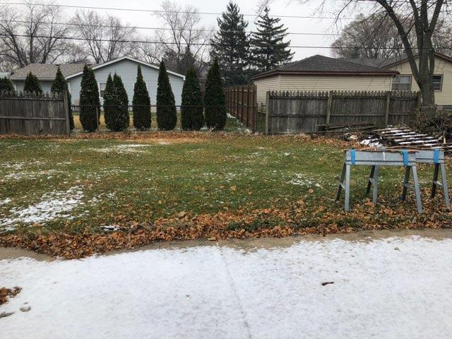 29 Surrey Road Montgomery, IL 60538 - Photo 26 of 26 a view of a house with backyard and trees