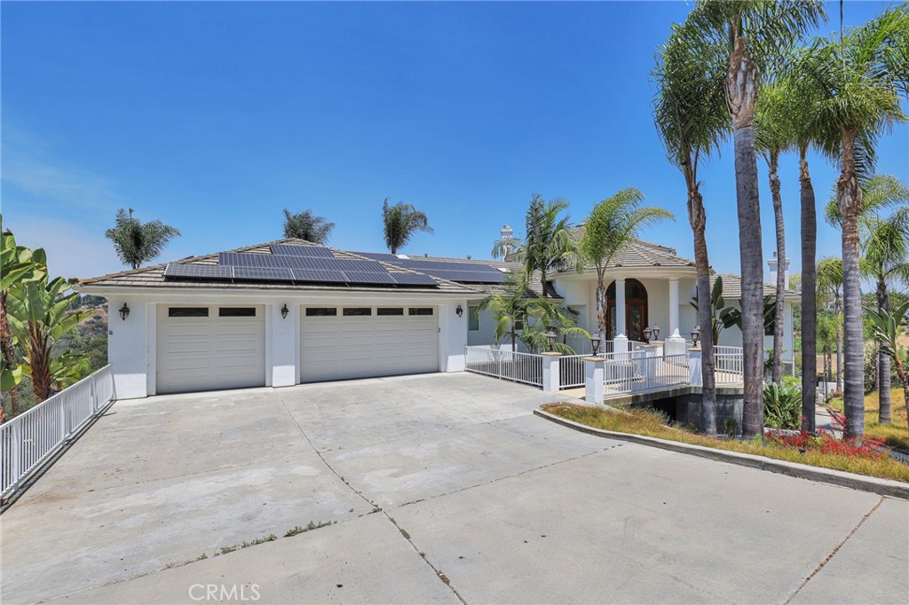 1303 Sycamore Heights Fallbrook, CA 92028 - Photo 4 of 61