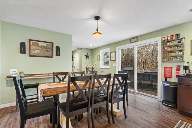 $629,900 | 8 Longview Avenue, Webster, MA 01570