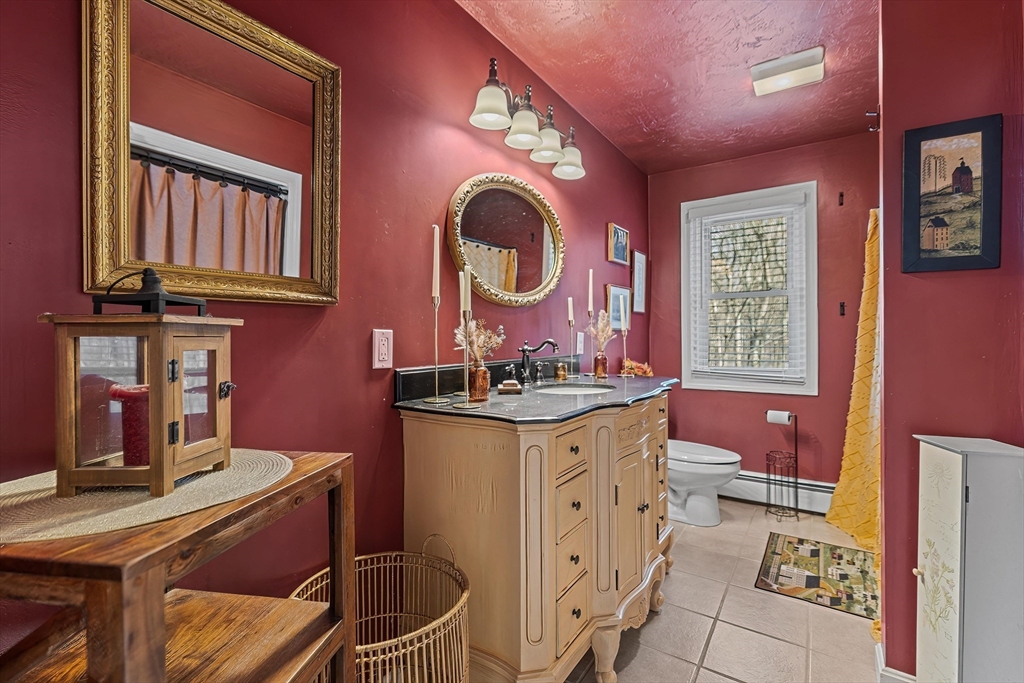 8 Longview Avenue Webster, MA 01570 - Photo 20 of 41