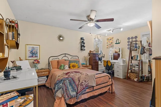 $629,900 | 8 Longview Avenue, Webster, MA 01570