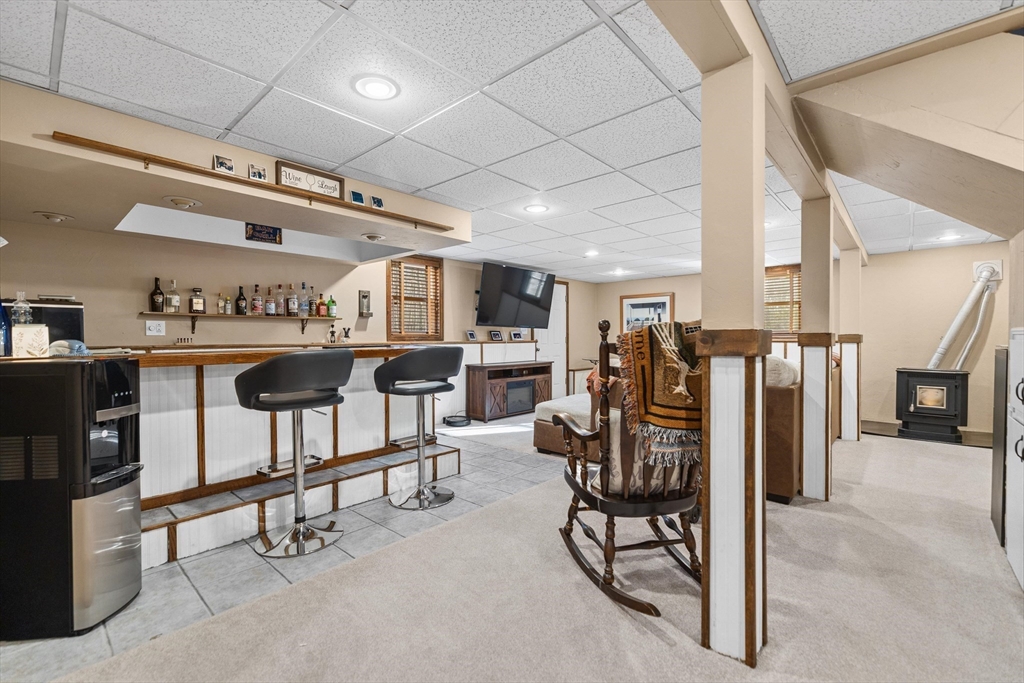 8 Longview Avenue Webster, MA 01570 - Photo 23 of 41