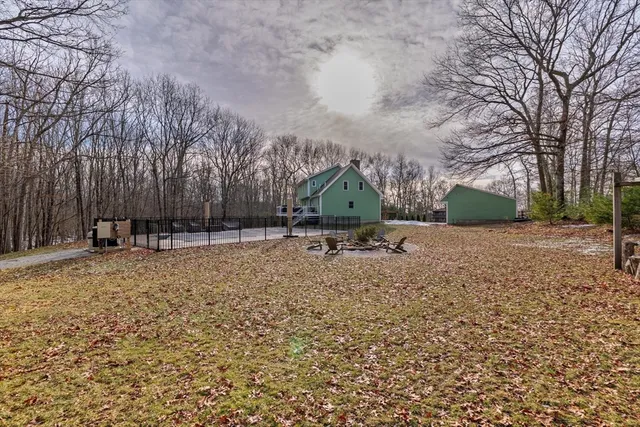 $629,900 | 8 Longview Avenue, Webster, MA 01570