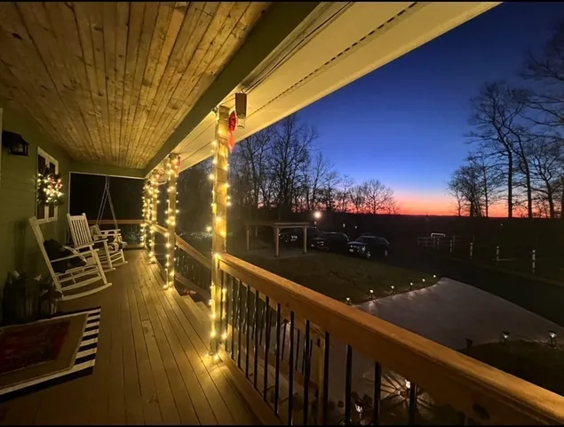 $629,900 | 8 Longview Avenue, Webster, MA 01570