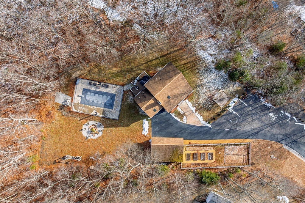 8 Longview Avenue Webster, MA 01570 - Photo 8 of 41