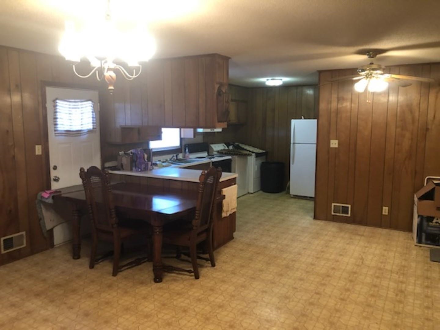 104 Hickory Hill Drive Inman, SC 29349 - Photo 3 of 18