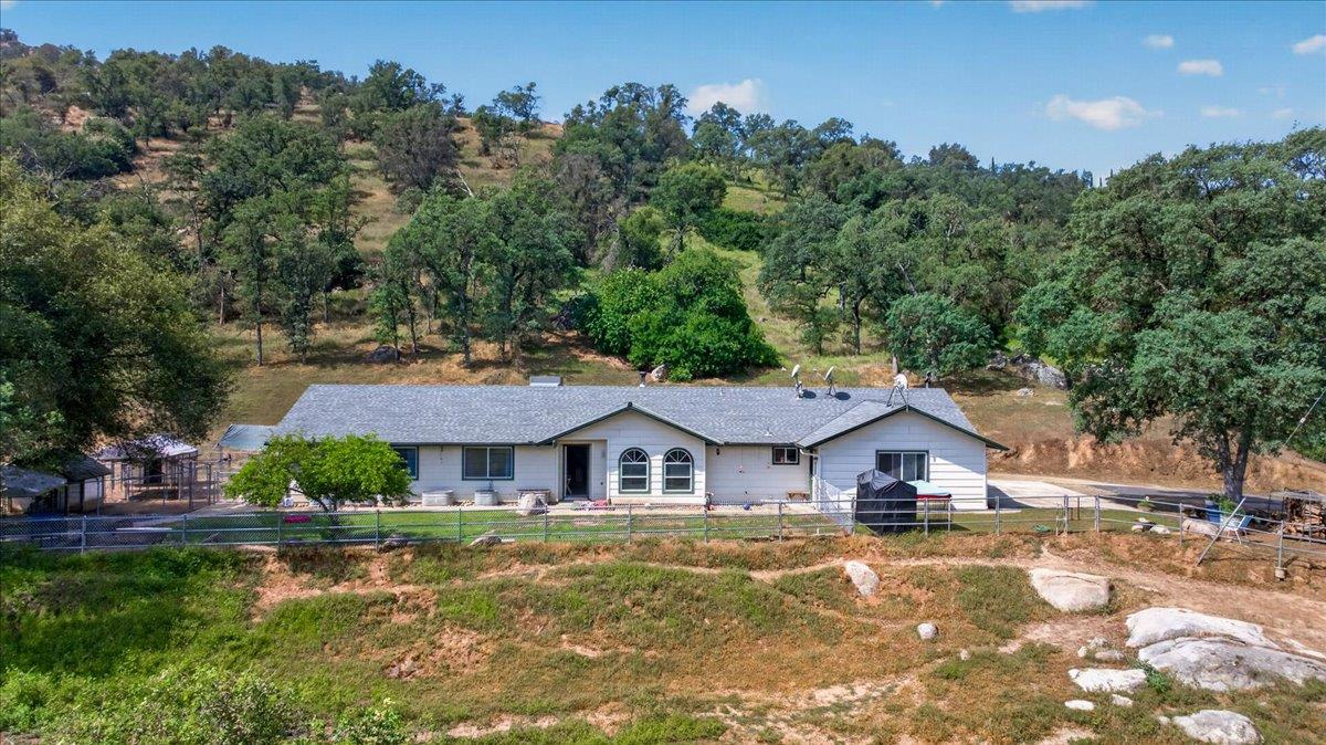 36209 Sand Creek Road Squaw Valley, CA 93675 - Photo 5 of 91