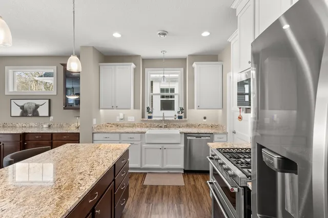 $435,000 | 13701 Brookside Path, Rosemount, MN 55068