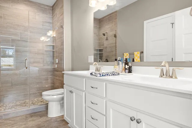 $435,000 | 13701 Brookside Path, Rosemount, MN 55068