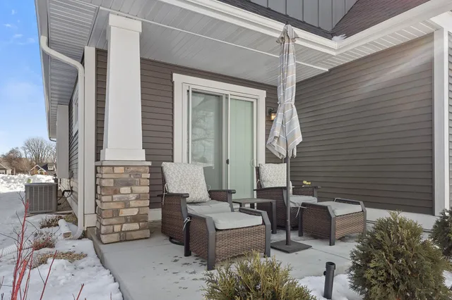 $435,000 | 13701 Brookside Path, Rosemount, MN 55068