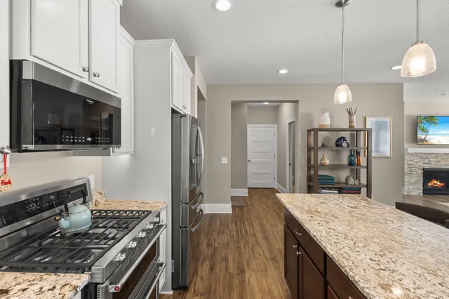 $435,000 | 13701 Brookside Path, Rosemount, MN 55068