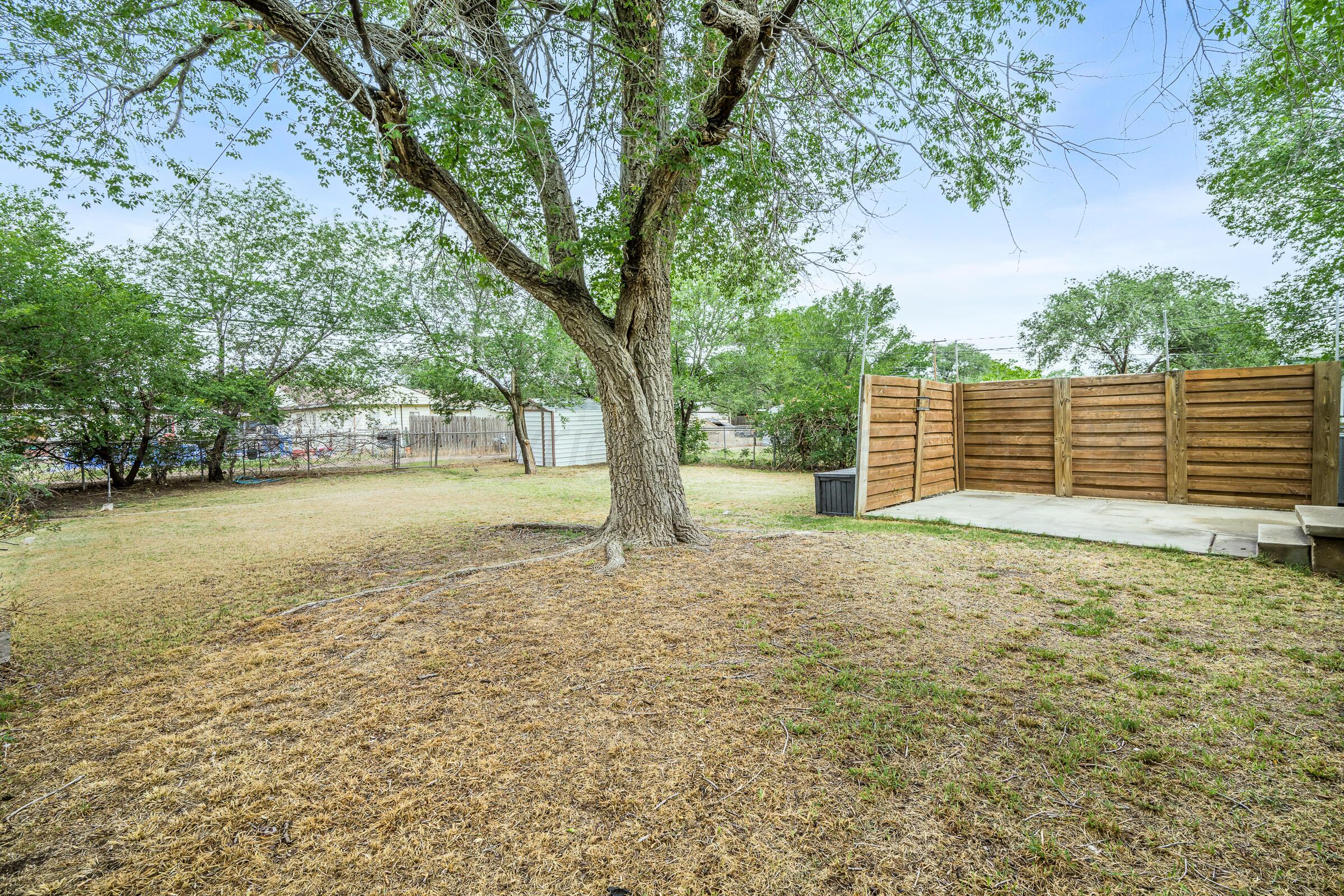 4114 South Travis Street Amarillo, TX 79110 - Photo 16 of 18 4114 S Travis St 03