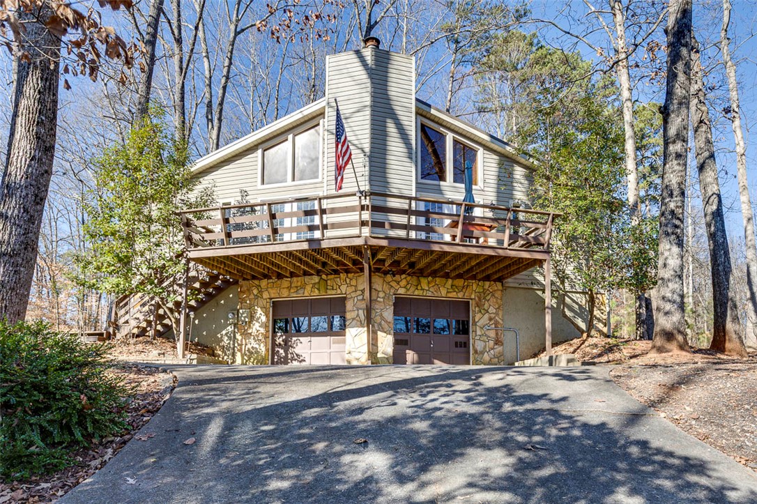 203 Snead Lane Westminster, SC 29693 - Photo 2 of 45 2 car garage