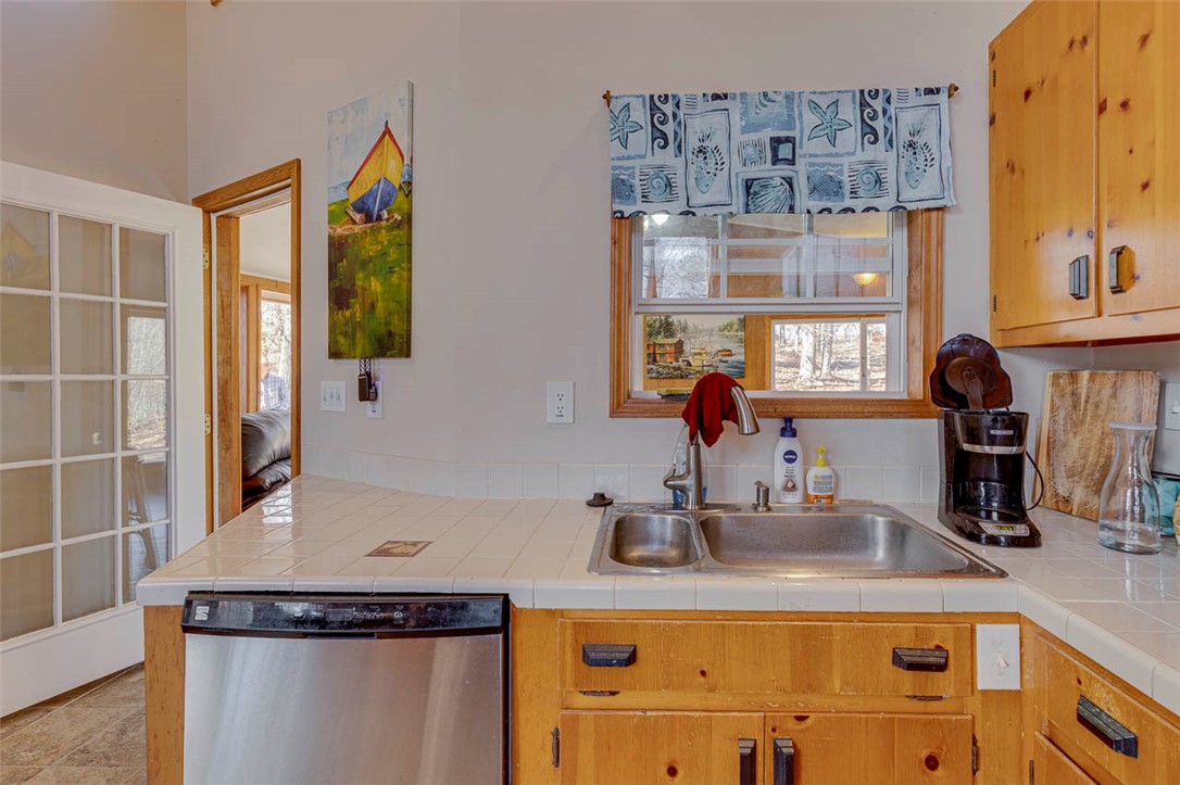 203 Snead Lane Westminster, SC 29693 - Photo 10 of 45 Stainless appliances