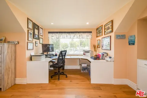 $1,328,000 | 10828 Amigo Avenue, Porter Ranch, CA 91326