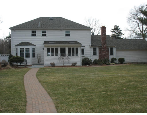 9 Old Mill Road Norfolk, MA 02056 - Photo 17 of 17 Gallery Image 17