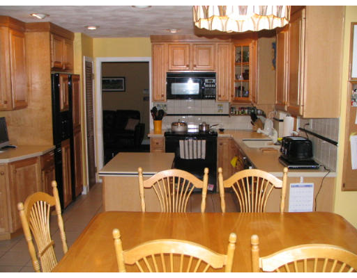 9 Old Mill Road Norfolk, MA 02056 - Photo 2 of 17 Gallery Image 2