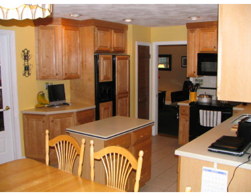 9 Old Mill Road Norfolk, MA 02056 - Photo 3 of 17 Gallery Image 3