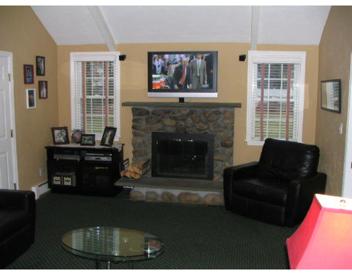 9 Old Mill Road Norfolk, MA 02056 - Photo 6 of 17 Gallery Image 6