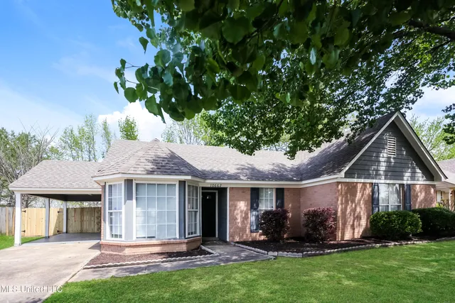 $1,655 | 10662 Oak Leaf Drive, Olive Branch, MS 38654