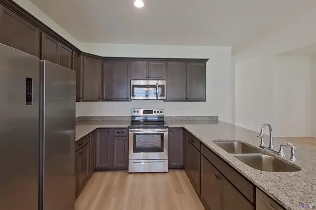 $1,740 | 121 Salvat Drive, Lafayette, LA 70507