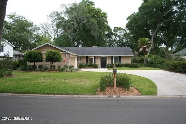 $3,500 | 1841 Twelve Oaks Lane East, Neptune Beach, FL 32266