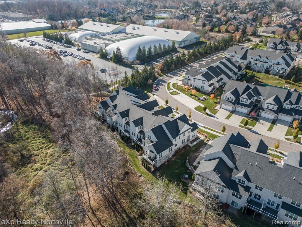 42776 Cardinal Way Novi, MI 48375 - Photo 37 of 46