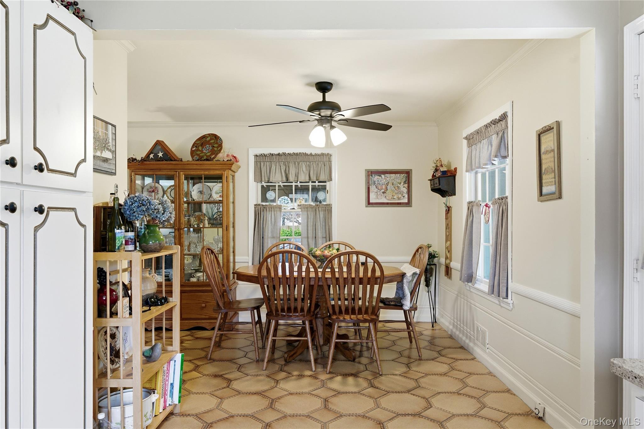 56 Wood Avenue Amityville, NY 11701 - Photo 14 of 45