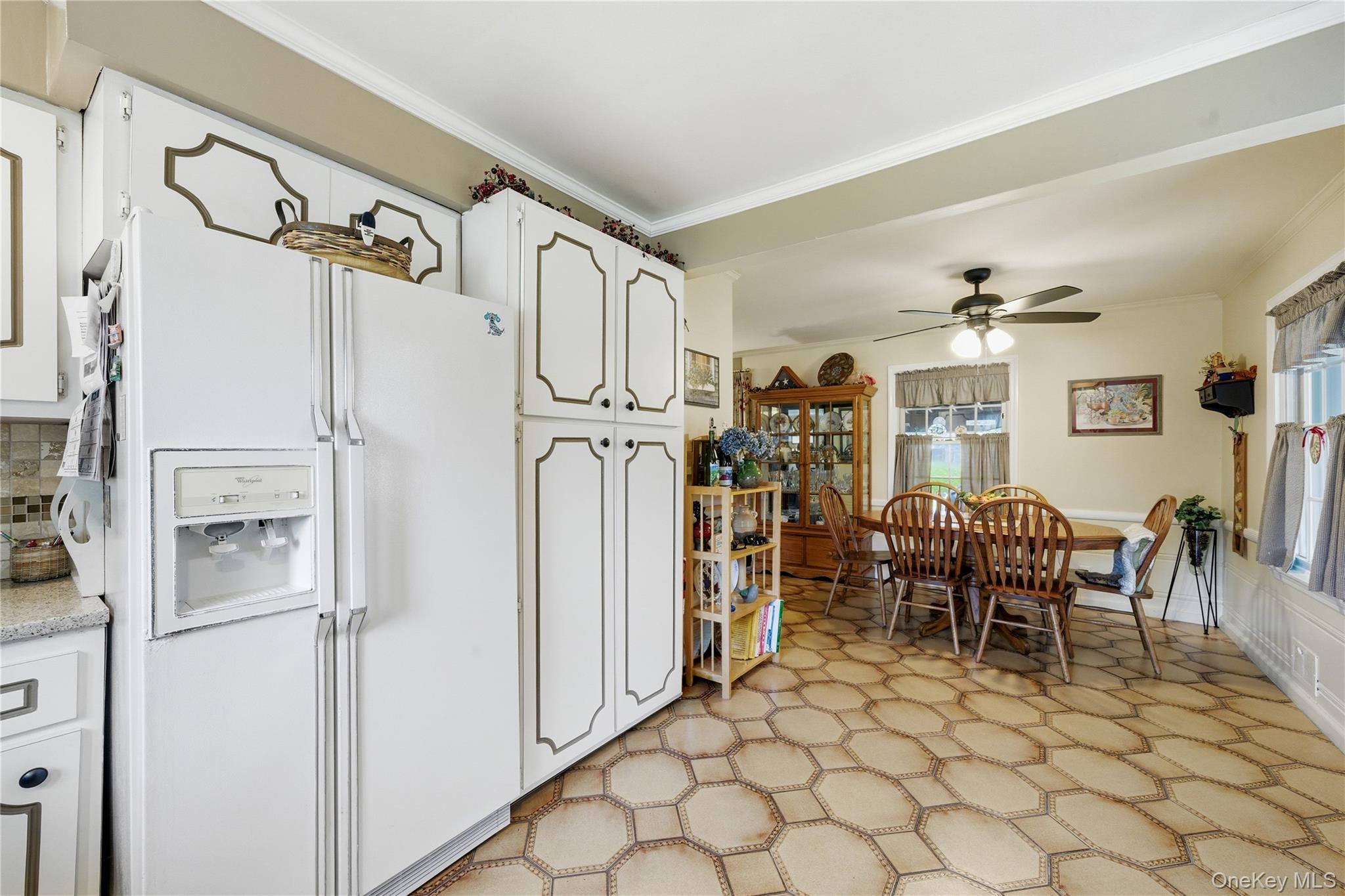 56 Wood Avenue Amityville, NY 11701 - Photo 16 of 45