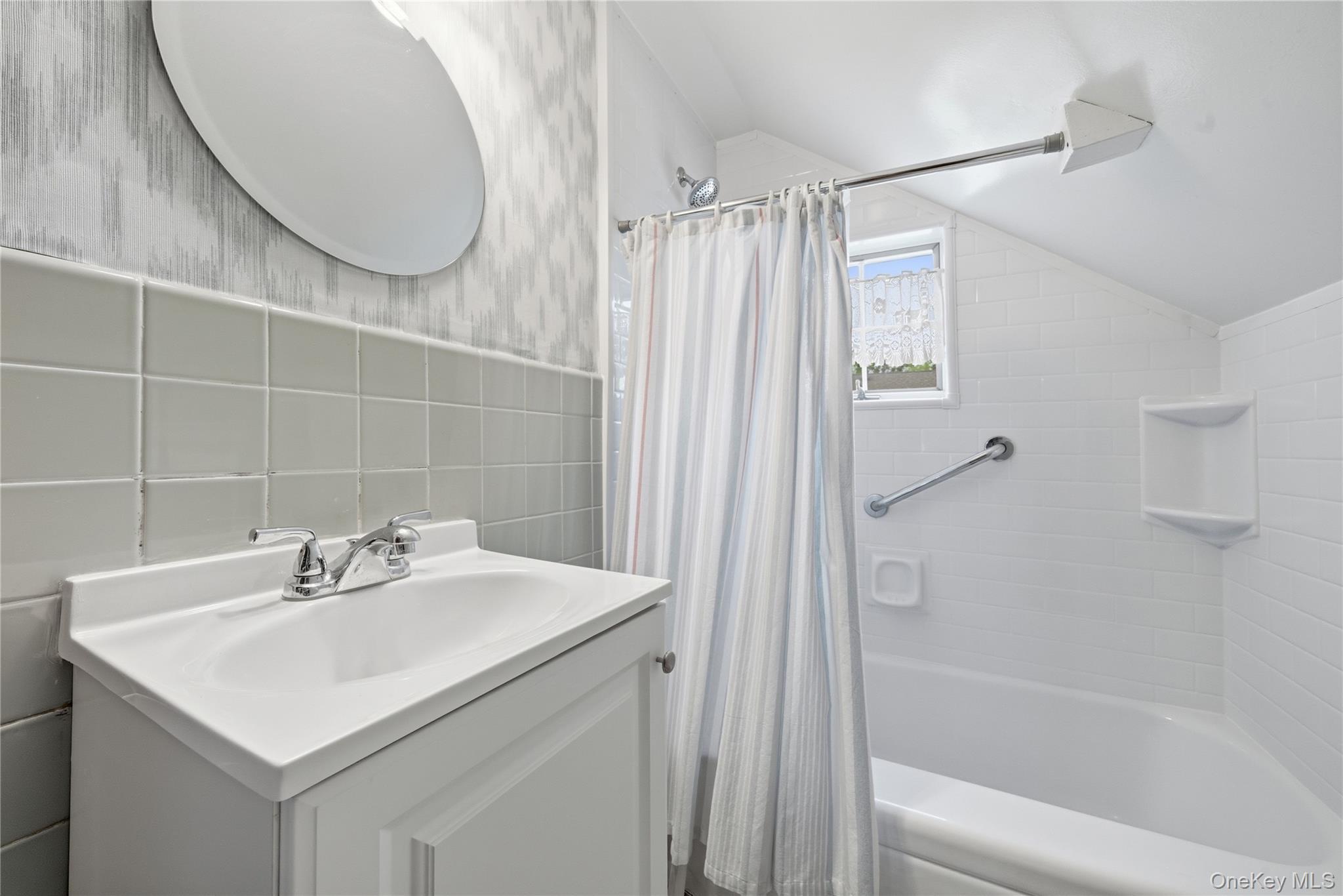 56 Wood Avenue Amityville, NY 11701 - Photo 25 of 45