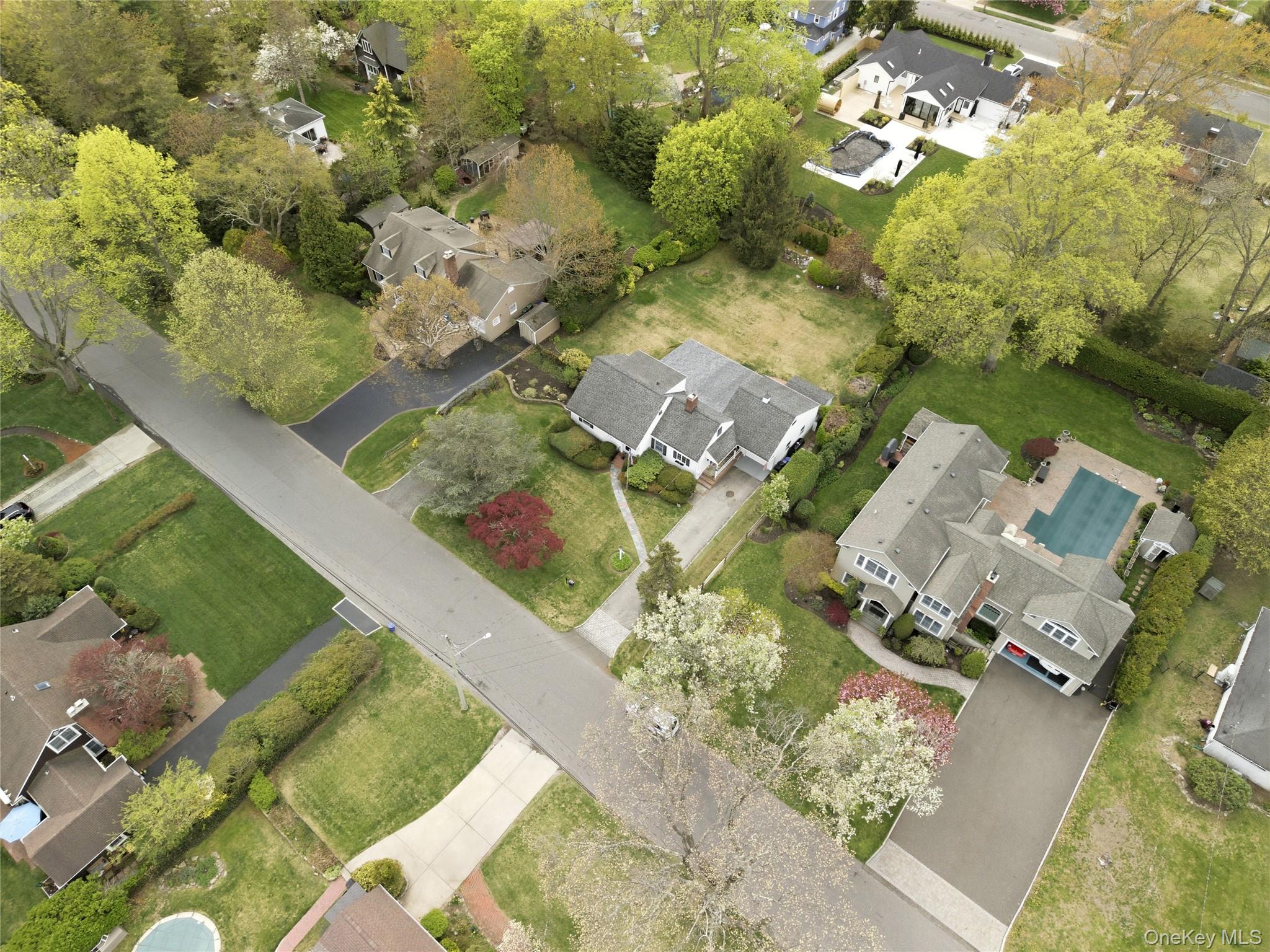 56 Wood Avenue Amityville, NY 11701 - Photo 40 of 45