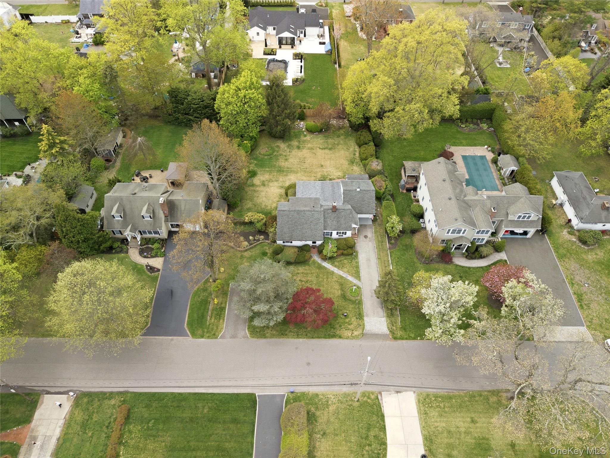 56 Wood Avenue Amityville, NY 11701 - Photo 41 of 45