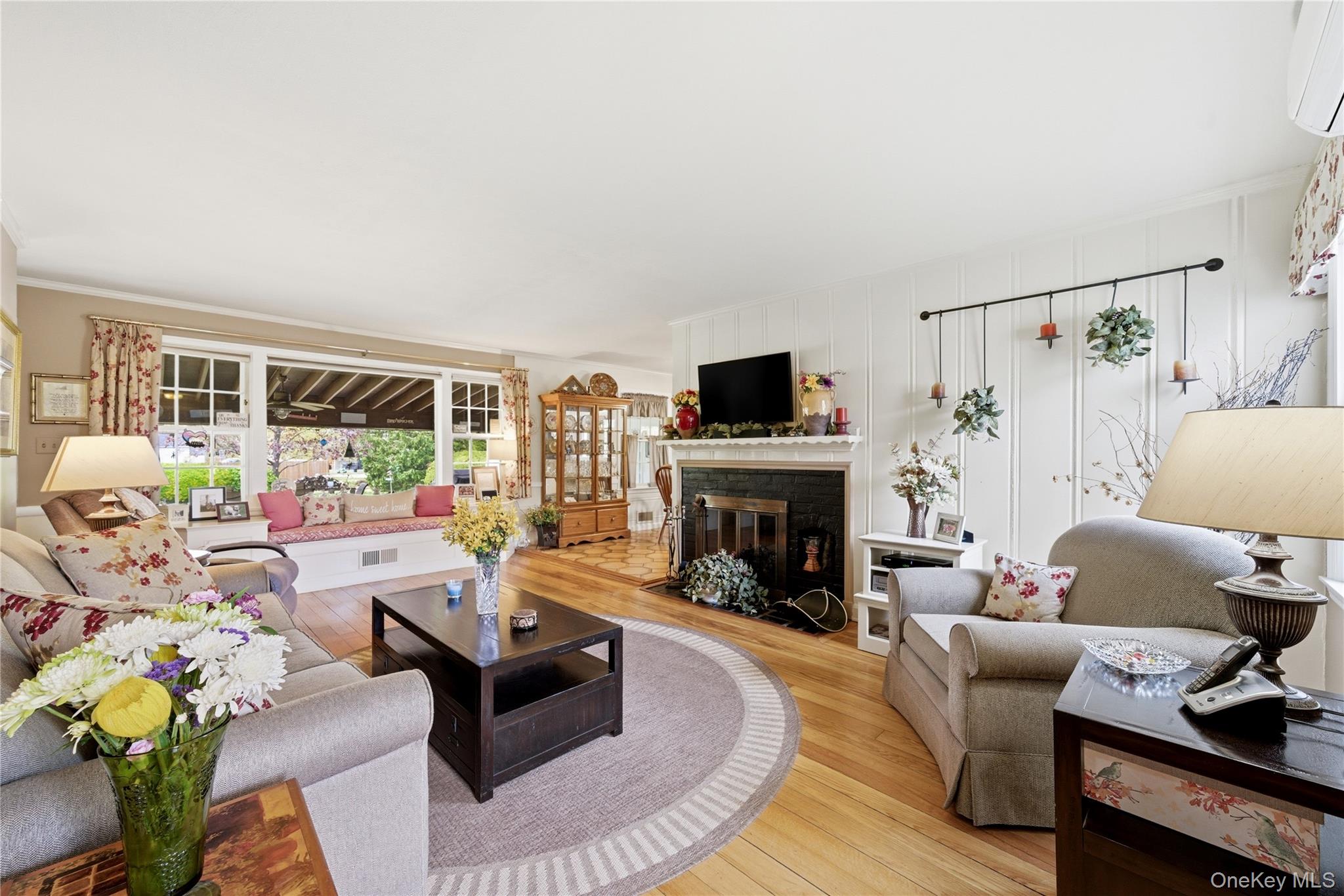 56 Wood Avenue Amityville, NY 11701 - Photo 8 of 45