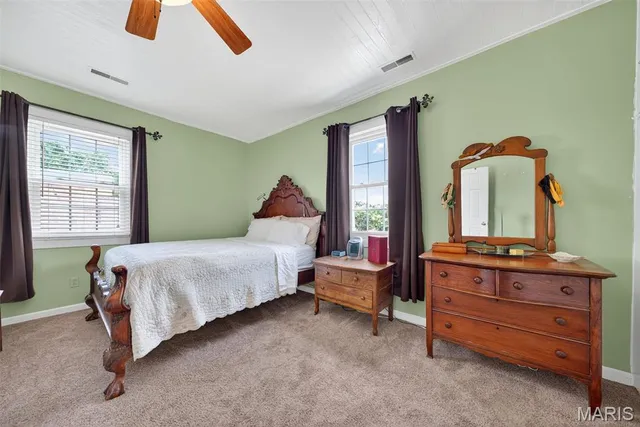 $825,000 | 5596 Walnut Street, Augusta, MO 63332