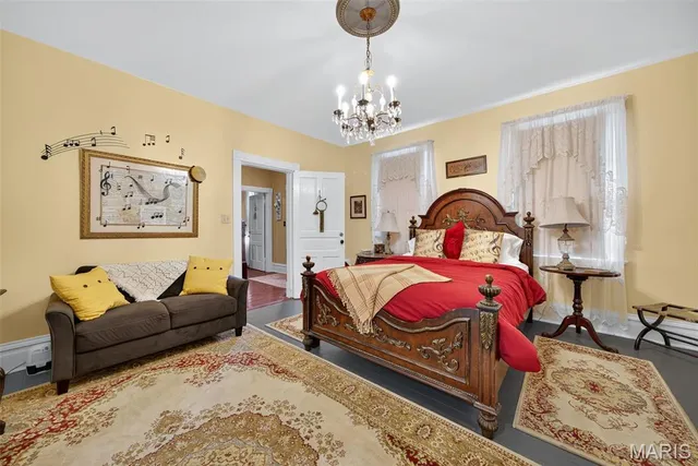 $825,000 | 5596 Walnut Street, Augusta, MO 63332