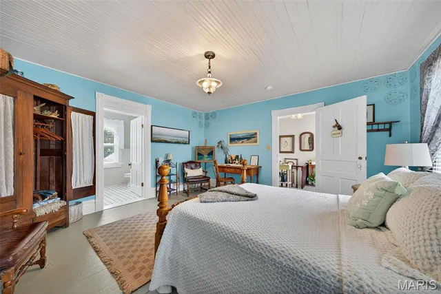 $825,000 | 5596 Walnut Street, Augusta, MO 63332