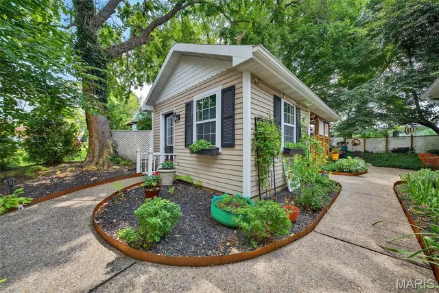 $825,000 | 5596 Walnut Street, Augusta, MO 63332