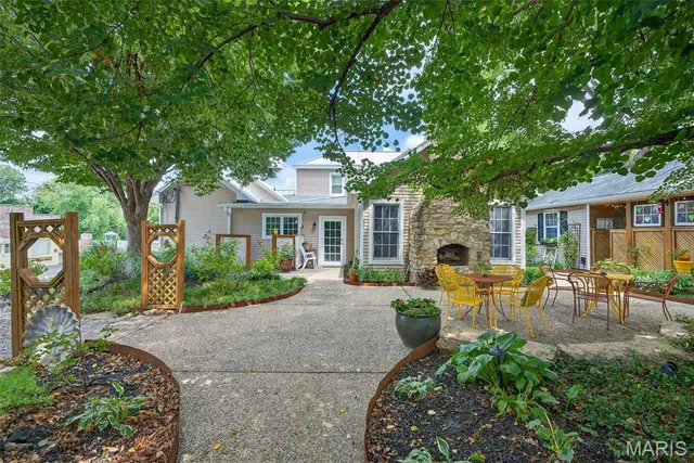 $825,000 | 5596 Walnut Street, Augusta, MO 63332