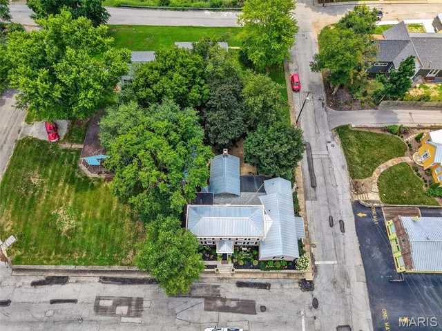 $825,000 | 5596 Walnut Street, Augusta, MO 63332