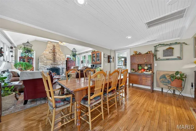 $825,000 | 5596 Walnut Street, Augusta, MO 63332