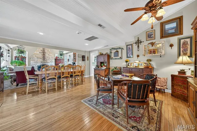 $825,000 | 5596 Walnut Street, Augusta, MO 63332