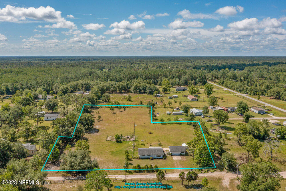 3018 Ruddy Lane Middleburg, FL 32068 - Photo 1 of 34 028_3018_ruddy_ln_28