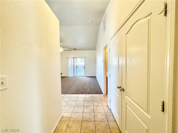 $1,095 | 1360 Pocahontas Avenue, Unit B, Pahrump, NV 89048