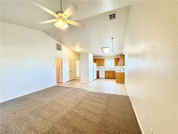 $1,095 | 1360 Pocahontas Avenue, Unit B, Pahrump, NV 89048