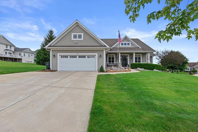 1425 Rockridge Lane, Lake Geneva, WI 53147