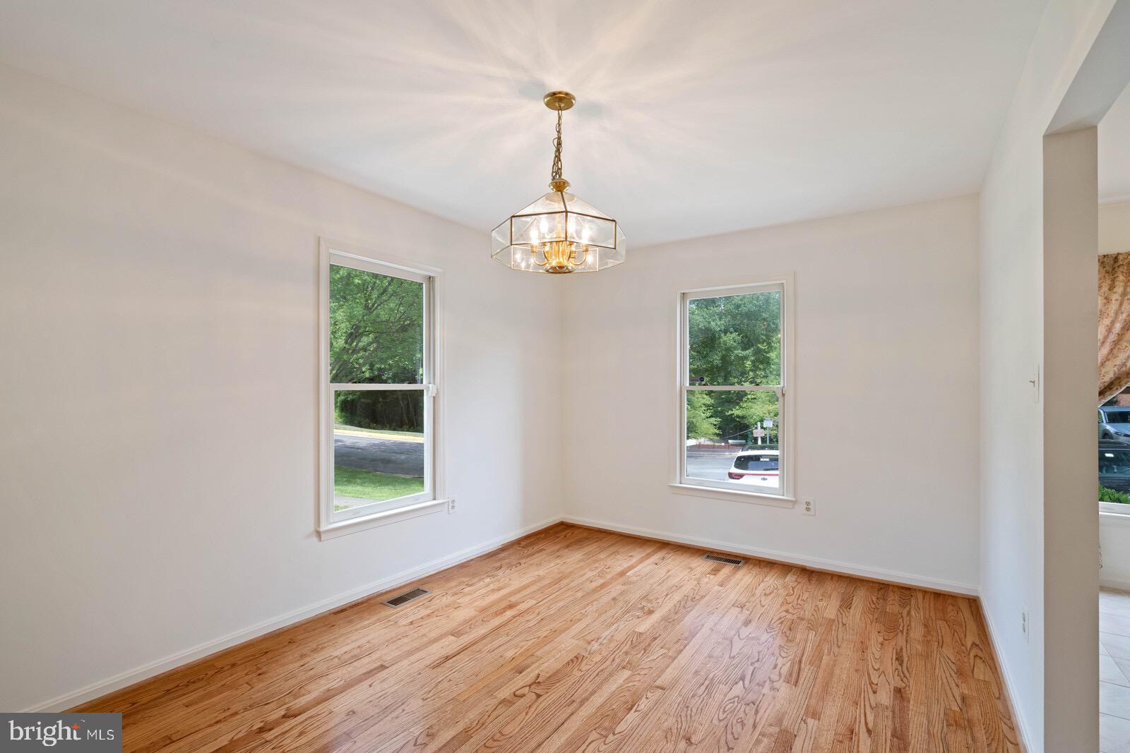 7271 Olde Lantern Way Springfield, VA 22152 - Photo 13 of 44 Gallery Image 13