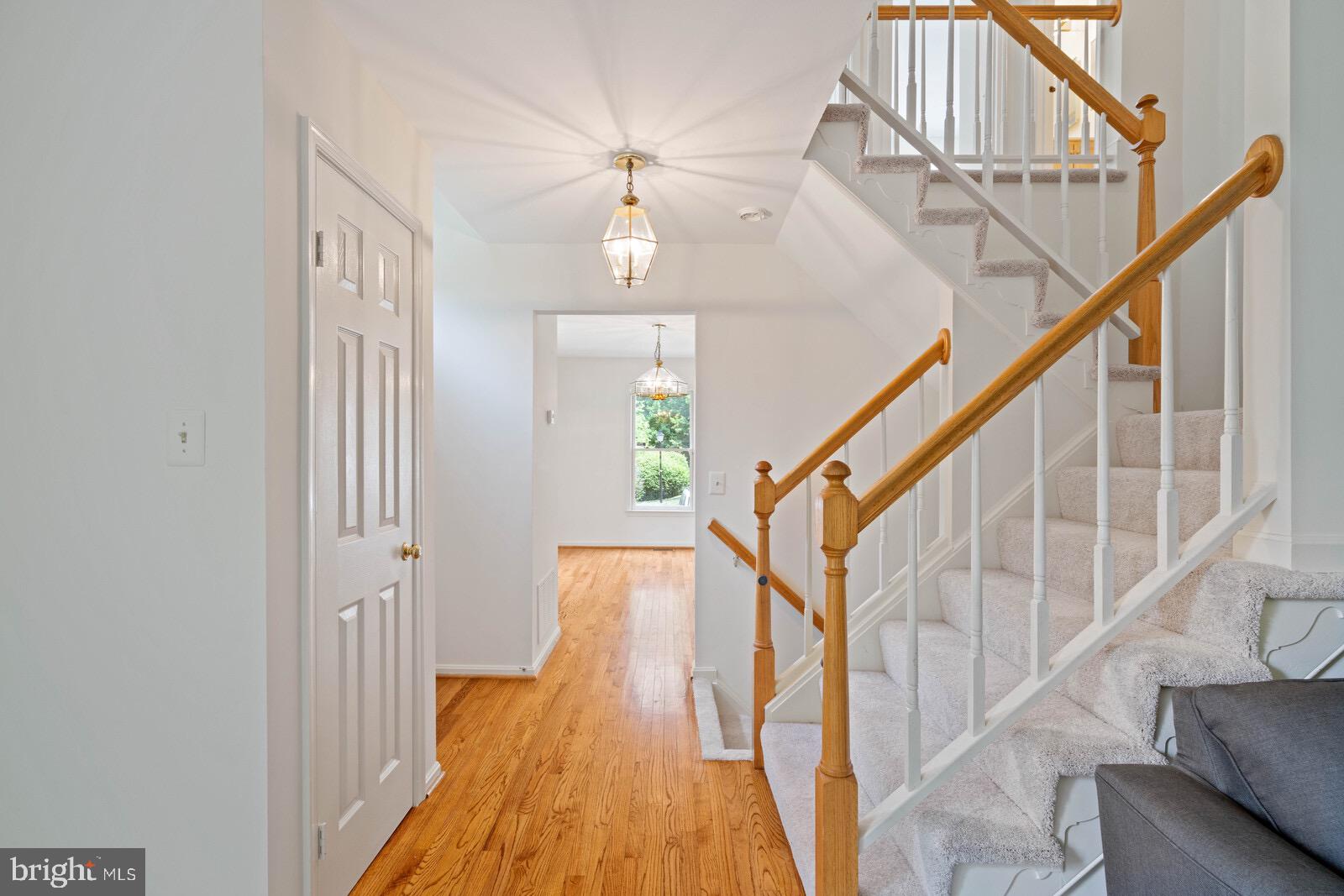 7271 Olde Lantern Way Springfield, VA 22152 - Photo 21 of 44 Beautiful hardwoods on main level